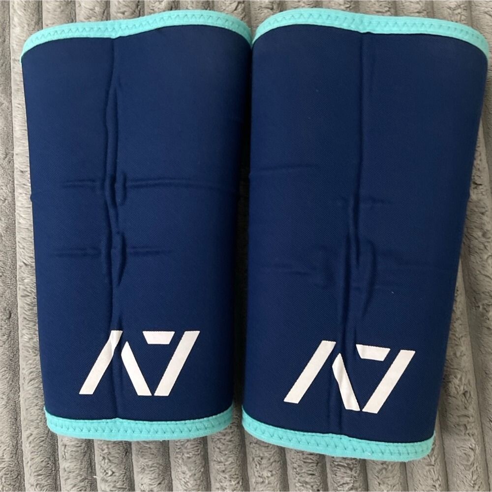 A7 Navy Blue Fitness Knee Sleeves with Teal Trim - Sz L